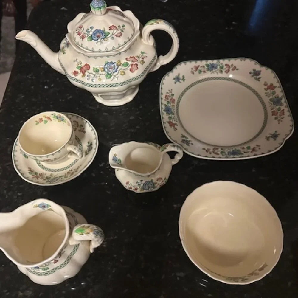 Tea set - Picture 1 of 9